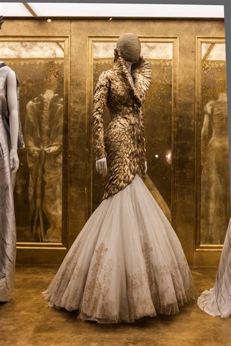alexander mc queen ispirato da elsa schiaparelli